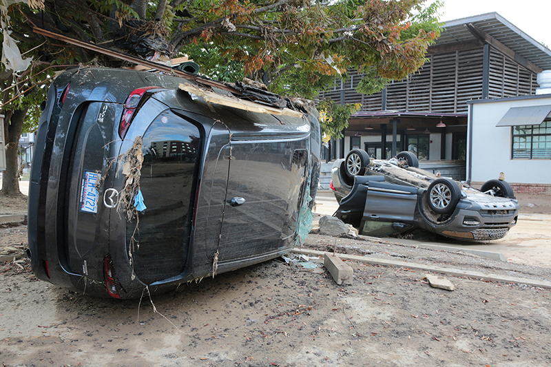 Hurricane Helene Aftermath : North Carolina : Richard Moore : Photographer : Photojournalist